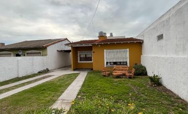 Casa en venta - 1 Dormitorio 1 Baño - 260mts2 - Miramar