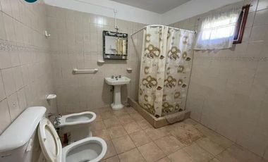 Casa en venta - 1 Dormitorio 1 Baño - 260mts2 - Miramar