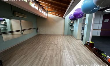 Departamento de cuatro ambientes en venta, Ramos Mejia Apto profesional.