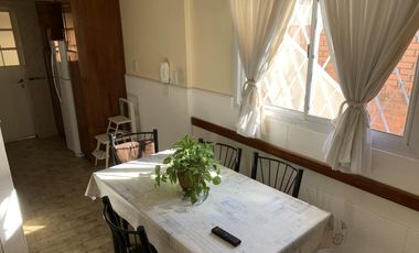 Chalet  en  Venta 4 Amb. c/ fondo y terraza - Ramos Mejia Sur