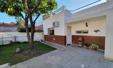 Oportunidad!!!! - PH de 3 ambientes con jardin, patio y terraza-en venta