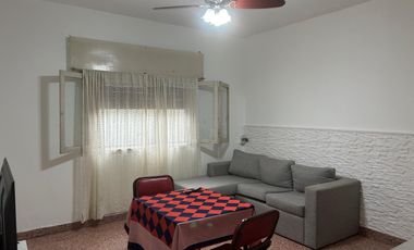 Boulogne, en venta, casa sobre lote propio con 2 dormitorios, ideal para mejorar