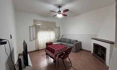 Boulogne, en venta, casa sobre lote propio con 2 dormitorios, ideal para mejorar