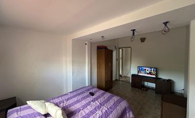 Boulogne, en venta, casa sobre lote propio con 2 dormitorios, ideal para mejorar