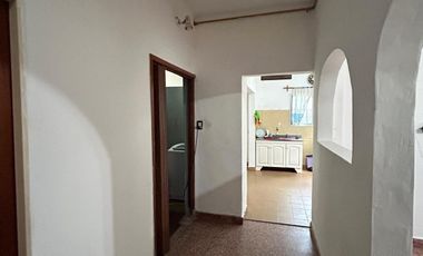 Boulogne, en venta, casa sobre lote propio con 2 dormitorios, ideal para mejorar