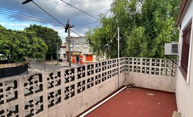Boulogne, en venta, casa sobre lote propio con 2 dormitorios, ideal para mejorar