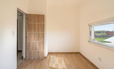 VENTA/PERMUTA - Casa - 5 dormitorios - Pileta y quincho - Palo Alto, Pueblo Esther