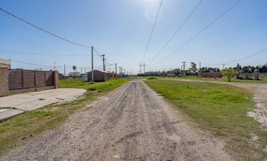VENTA/PERMUTA - Casa - 5 dormitorios - Pileta y quincho - Palo Alto, Pueblo Esther