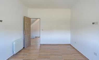 VENTA/PERMUTA - Casa - 5 dormitorios - Pileta y quincho - Palo Alto, Pueblo Esther
