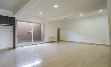 VENTA/PERMUTA - Casa - 5 dormitorios - Pileta y quincho - Palo Alto, Pueblo Esther
