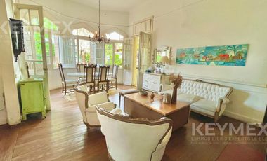Venta PH en San Isidro 4 ambientes, pasaje seguro, cerca de plaza, café y tren