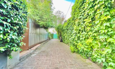 Venta PH en San Isidro 4 ambientes, pasaje seguro, cerca de plaza, café y tren
