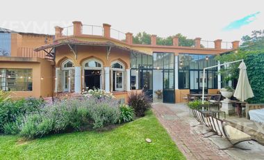 Venta PH en San Isidro 4 ambientes, pasaje seguro, cerca de plaza, café y tren