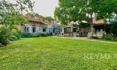 Venta PH en San Isidro 4 ambientes, pasaje seguro, cerca de plaza, café y tren