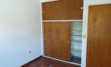 Departamento venta La Plata 2 dormitorios  cocehra zona bosque PRECIO REBAJADO U$D 75.000