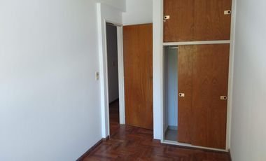 Departamento venta La Plata 2 dormitorios  cocehra zona bosque PRECIO REBAJADO U$D 75.000