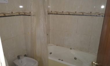 Departamento venta La Plata 2 dormitorios  cocehra zona bosque PRECIO REBAJADO U$D 75.000