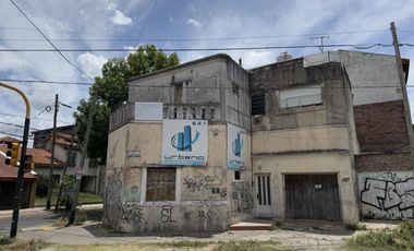 Casa a Reciclar 5 Amb.  en Venta en Ramos Mejia