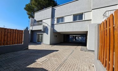 Oportunidad! PH a estrenar, 3 ambientes, con cochera y patio propio