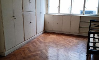 Venta Departamento 3 Ambientes con Dependencia Balcón Frente en Balvanera