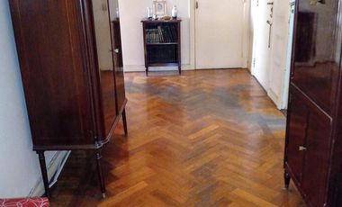 Venta Departamento 3 Ambientes con Dependencia Balcón Frente en Balvanera