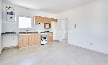 Venta Departamento 2 Ambientes Hurlingham 2° A