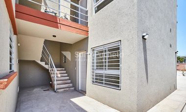 Venta Departamento 2 Ambientes Hurlingham 2° A