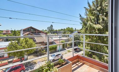 Venta Departamento 2 Ambientes Hurlingham 2° A
