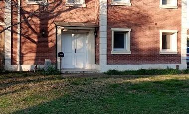 Casa en venta - 3 Dormitorios 3 Baños - Cochera - 189Mts2 - Pilar del Este