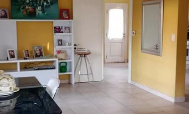Casa en venta - 3 Dormitorios 3 Baños - Cochera - 189Mts2 - Pilar del Este