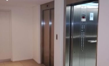 Oficina usd1600/m2 con Renta del 4% Anual frente al Subte - Belgrano