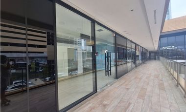 LOCAL LIBERTY PLAZA - Av. 12 de Octubre (110m2) - RB.P