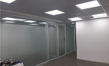 MARBELLA / ROYAL CENTER / LOCAL COMERCIAL / 94M / PLANTA BAJA