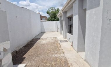 Casa con Departamento en venta en Barrio Sarmiento