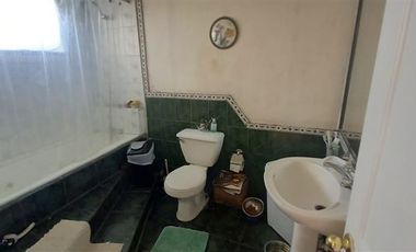 Casa en Venta en AV. MACUL/VICTOR DGO. SILVA