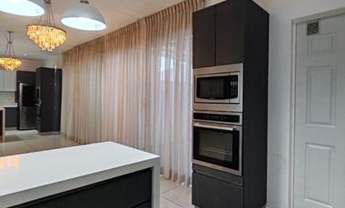 VENTA de casa en PRIVADA NUEVA Col.Real del Valle, Santa Catarina