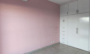 VENTA de casa en PRIVADA NUEVA Col.Real del Valle, Santa Catarina