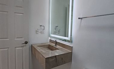 VENTA de casa en PRIVADA NUEVA Col.Real del Valle, Santa Catarina