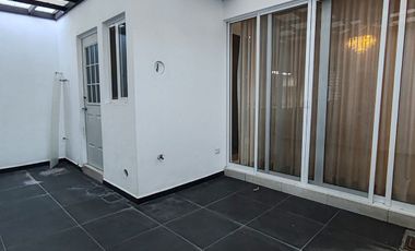 VENTA de casa en PRIVADA NUEVA Col.Real del Valle, Santa Catarina
