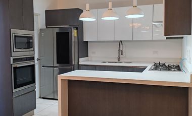 VENTA de casa en PRIVADA NUEVA Col.Real del Valle, Santa Catarina