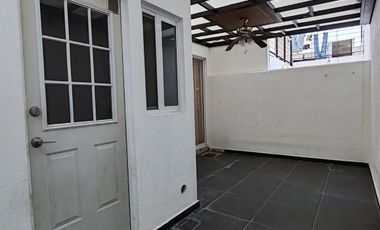 VENTA de casa en PRIVADA NUEVA Col.Real del Valle, Santa Catarina
