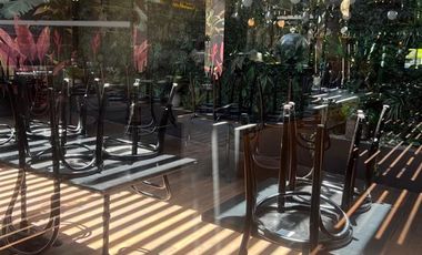 Local Comercial en Venta en DERECHO DE LLAVES DE UN SOFISTICADO Y ELEGANTE RESTAURANTE. EN LA ZONA GOURMET DE VITACURA.