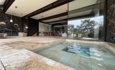 Conjunto La Culebra Valle de Bravo Casa en venta en Santa María Ahuacatlan