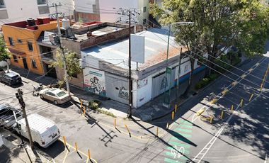 Local o Bodega en esquina y con uso de suelo amplio. Col. Portales