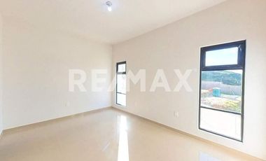 CASA EN VENTA EN COTO 84 RESIDENCIAL, VALLE SUR, TIJUANA