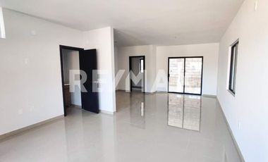 CASA EN VENTA EN COTO 84 RESIDENCIAL, VALLE SUR, TIJUANA