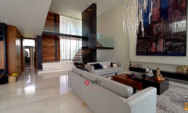 CASA NUEVA CON ALBERCA ZONA NORTE