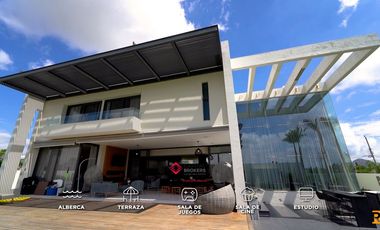 CASA NUEVA CON ALBERCA ZONA NORTE