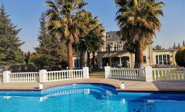 Casa en Arriendo en Las Brisas De Chicureo