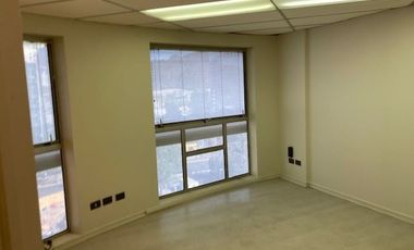 Oficina en Venta en CONSTANERA CENTER/METRTO TOBALABA